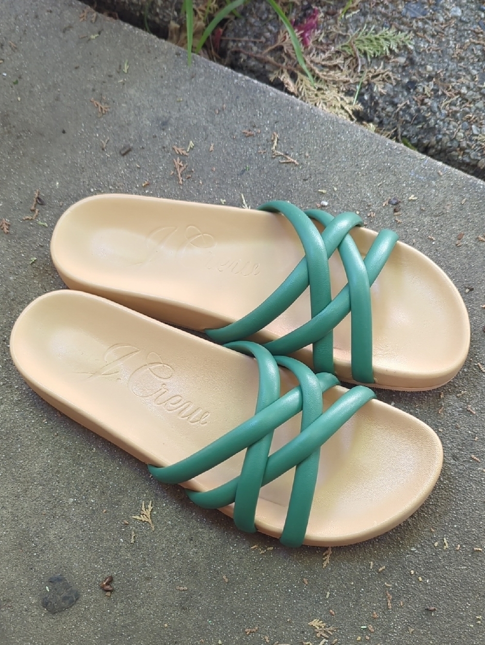 J. Crew Green Pacific Cushy Strap Sandals 10.5 narrow